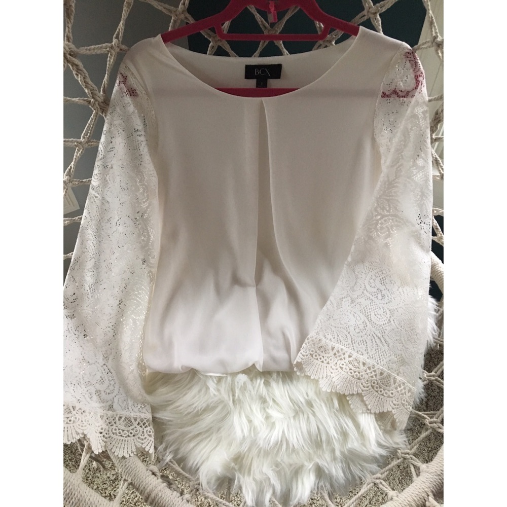 White lace long sleeve top